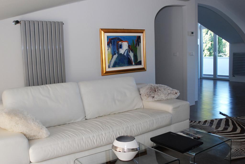 Apartment Klara Pola Esterno foto